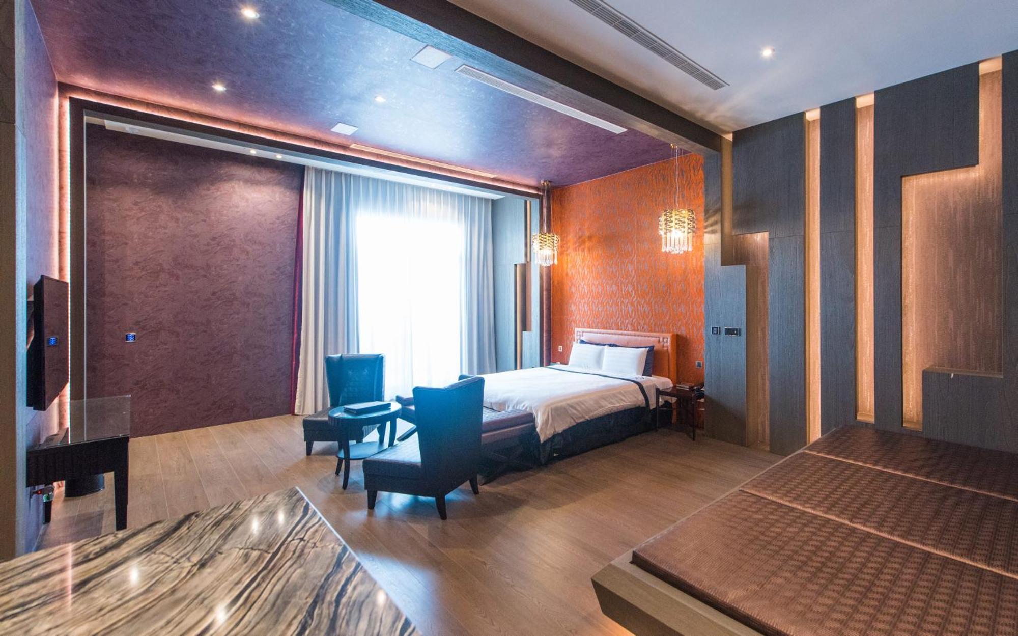 Voga Motel Đài Trung Ngoại thất bức ảnh